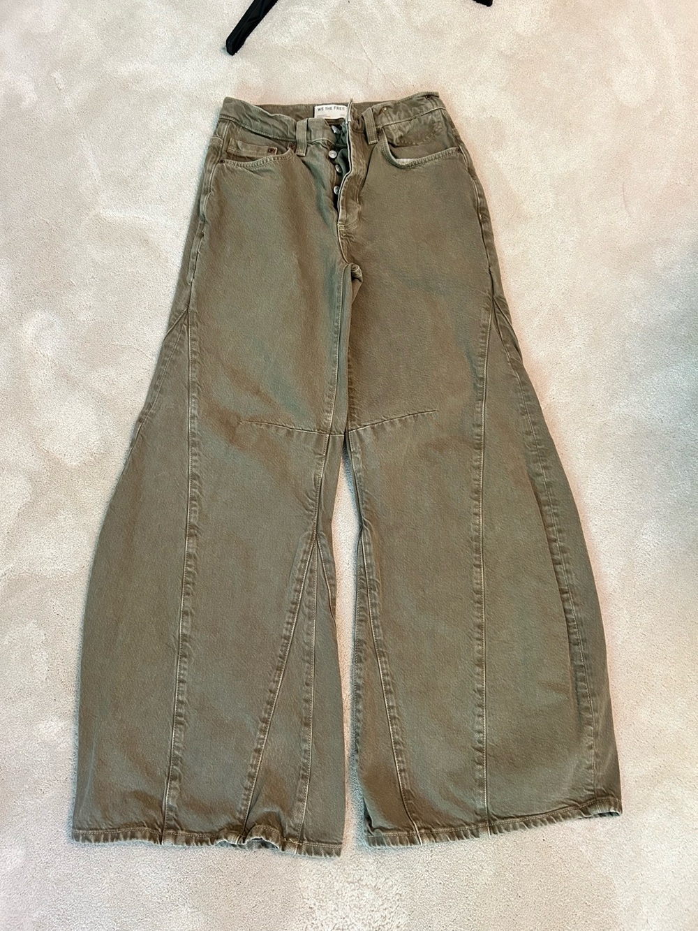 We The Free Eden High Slouchy Flare Jeans | Lasso | Womens 25 - Picture 2 of 6